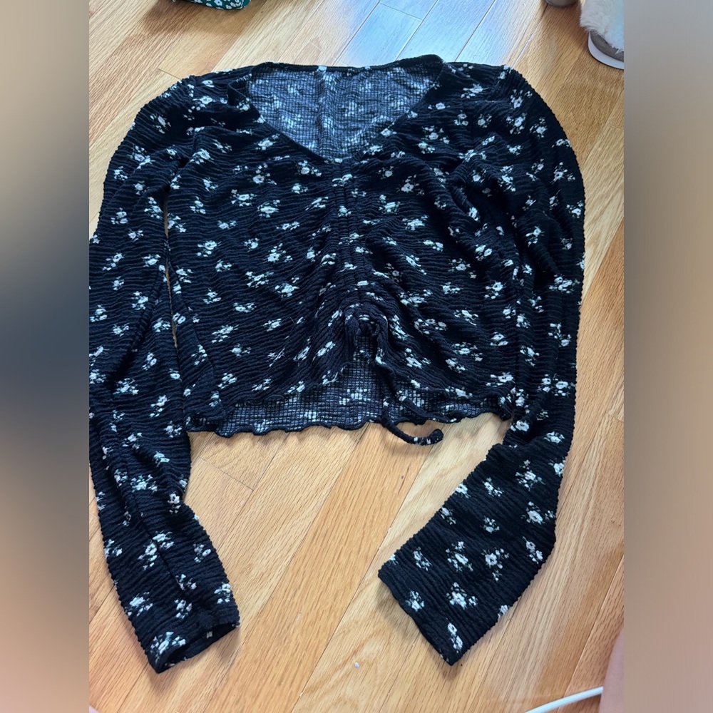black floral top from hollister size s